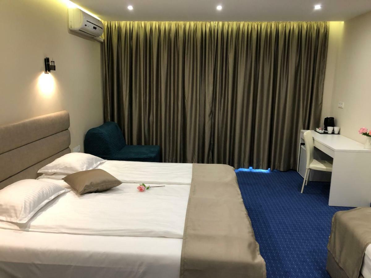 Family Hotel Avenue Китен Экстерьер фото